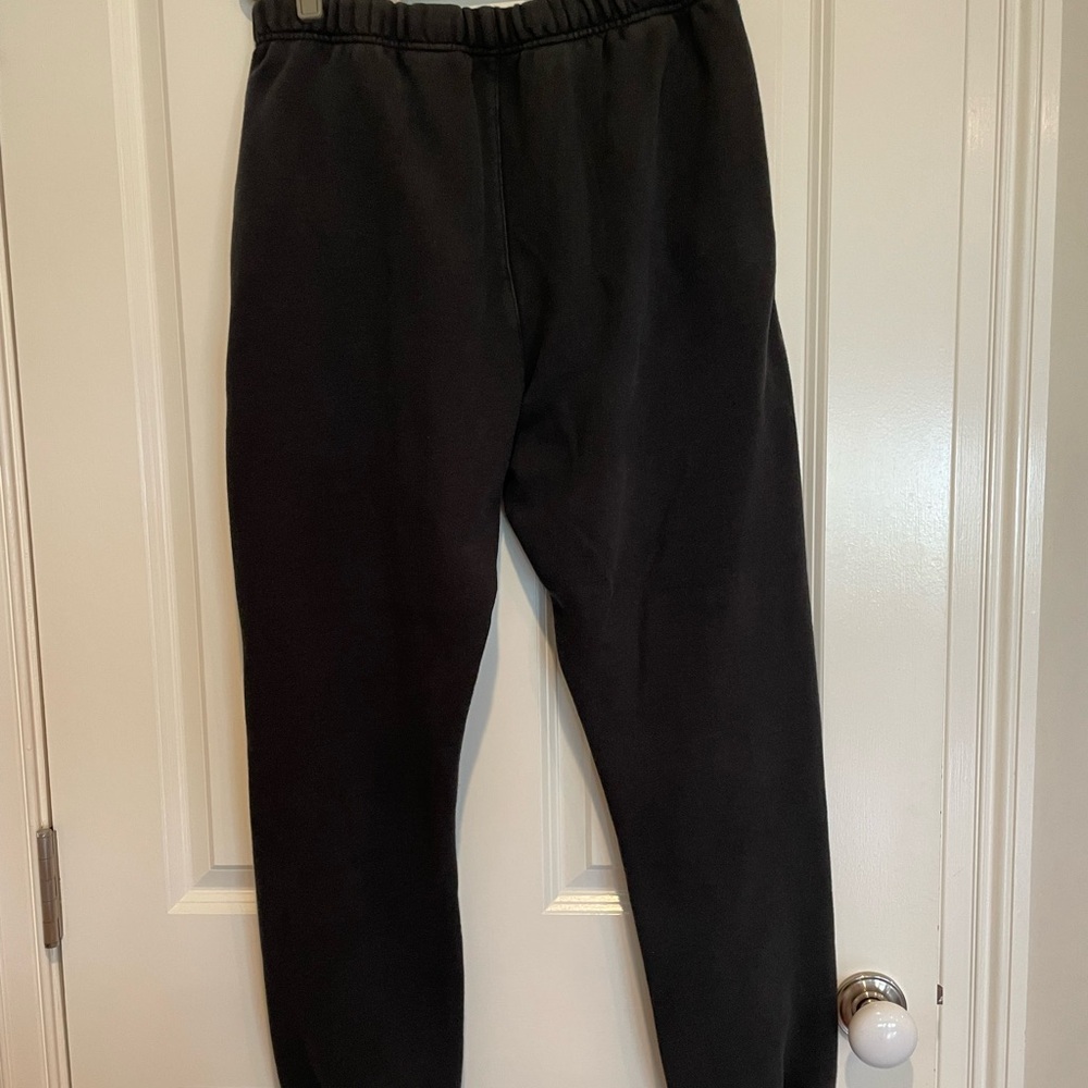 Essentials Black Sweatpants Size Medium - image 1